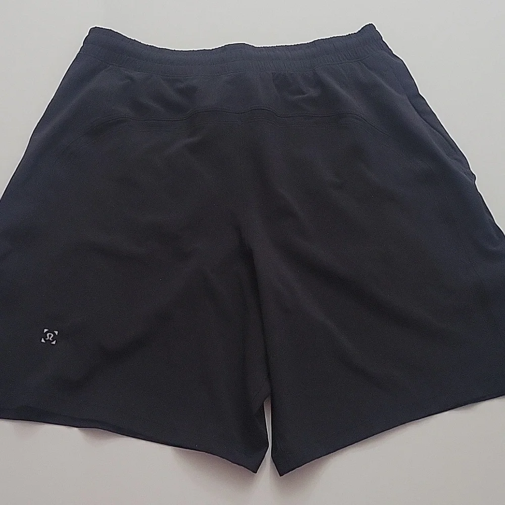 Lululemon Mens Bowline Shorts Medium Black Like New 7" Inseam - Picture 5 of 6